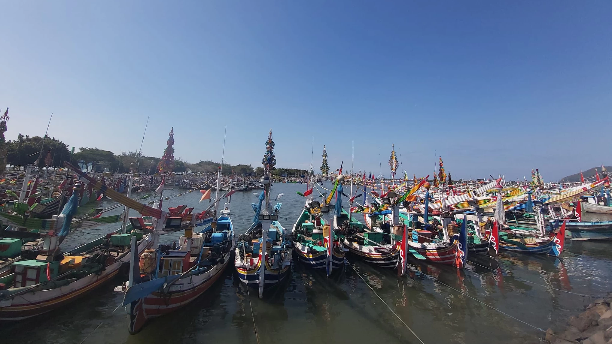 Muncar Bandar Ikan Terbesar di Indonesia